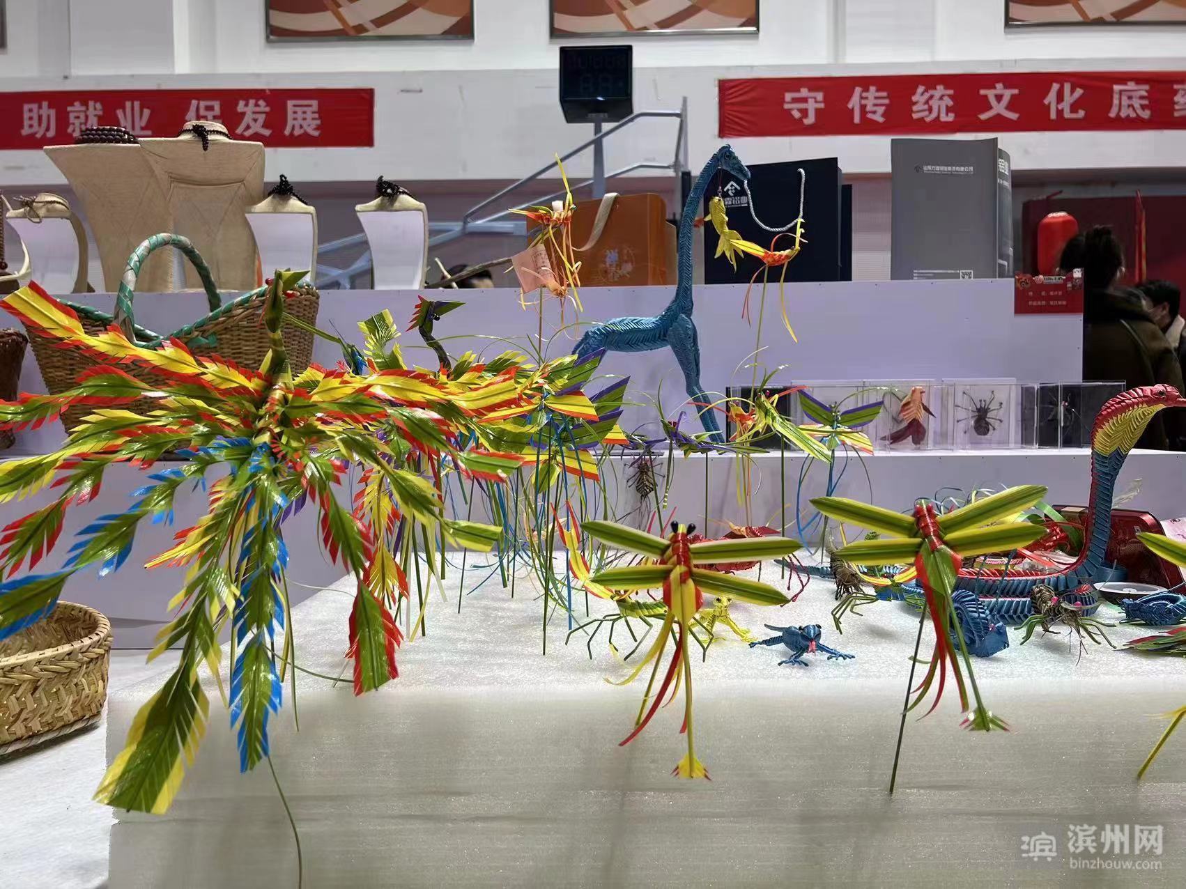 草编艺人张洪恩:文化发展 重在传承