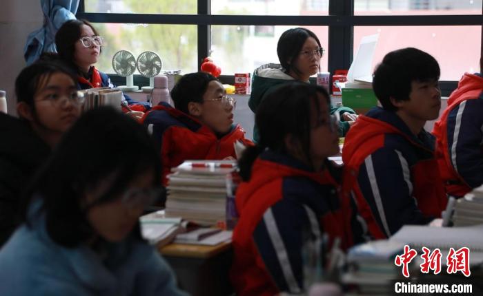 你一定要知道的事情：淮安大学城门口怎么找大学生？实用高效方法全解析