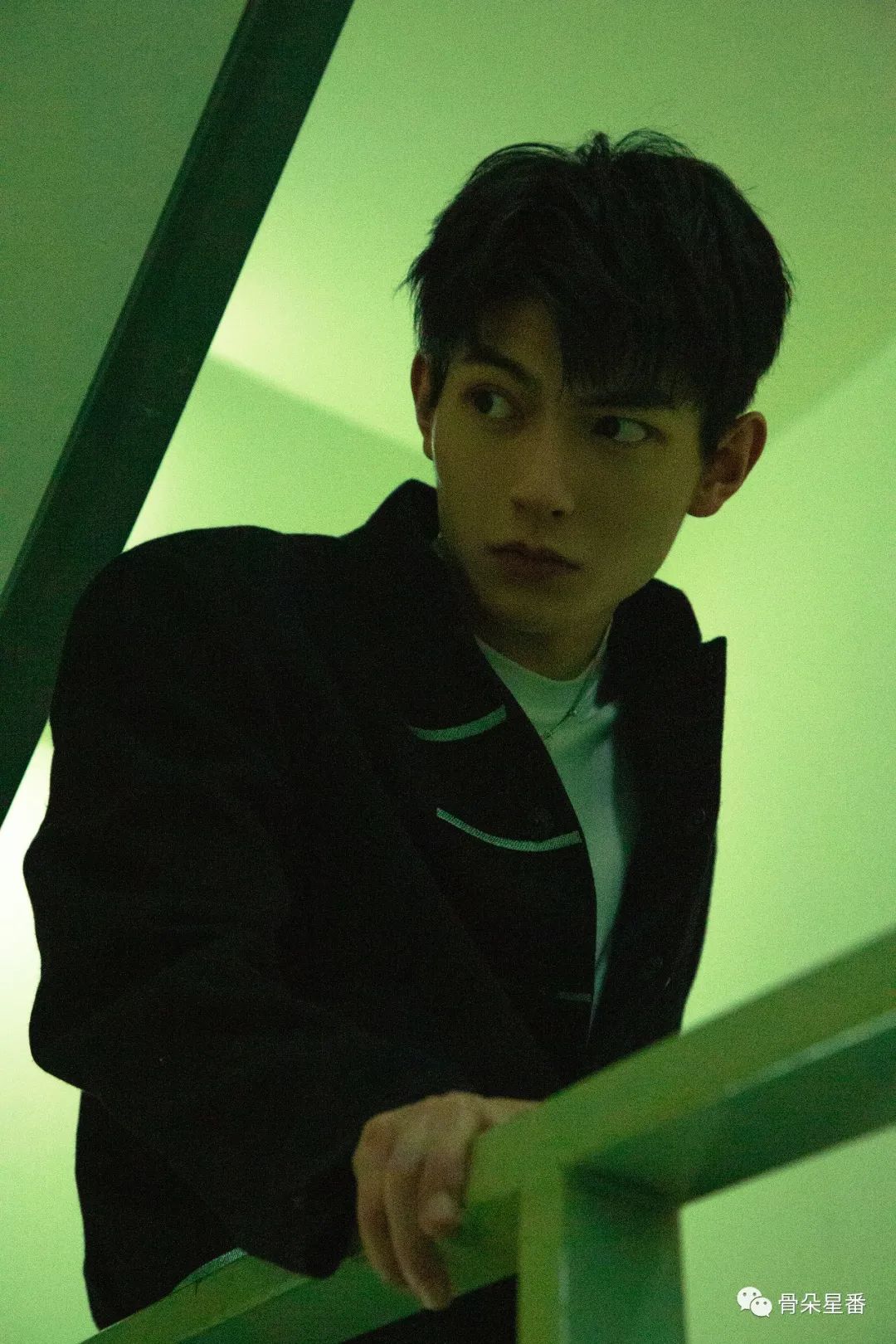 霸总也有七情六欲,不只徒手敢捏火丨专访樊治欣|樊治欣|演员_新浪新闻