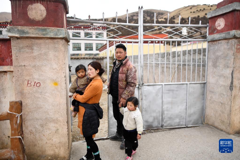 负责巡护位于青海省玉树藏族自治州杂多县昂赛乡境内的一段昂赛大峡谷