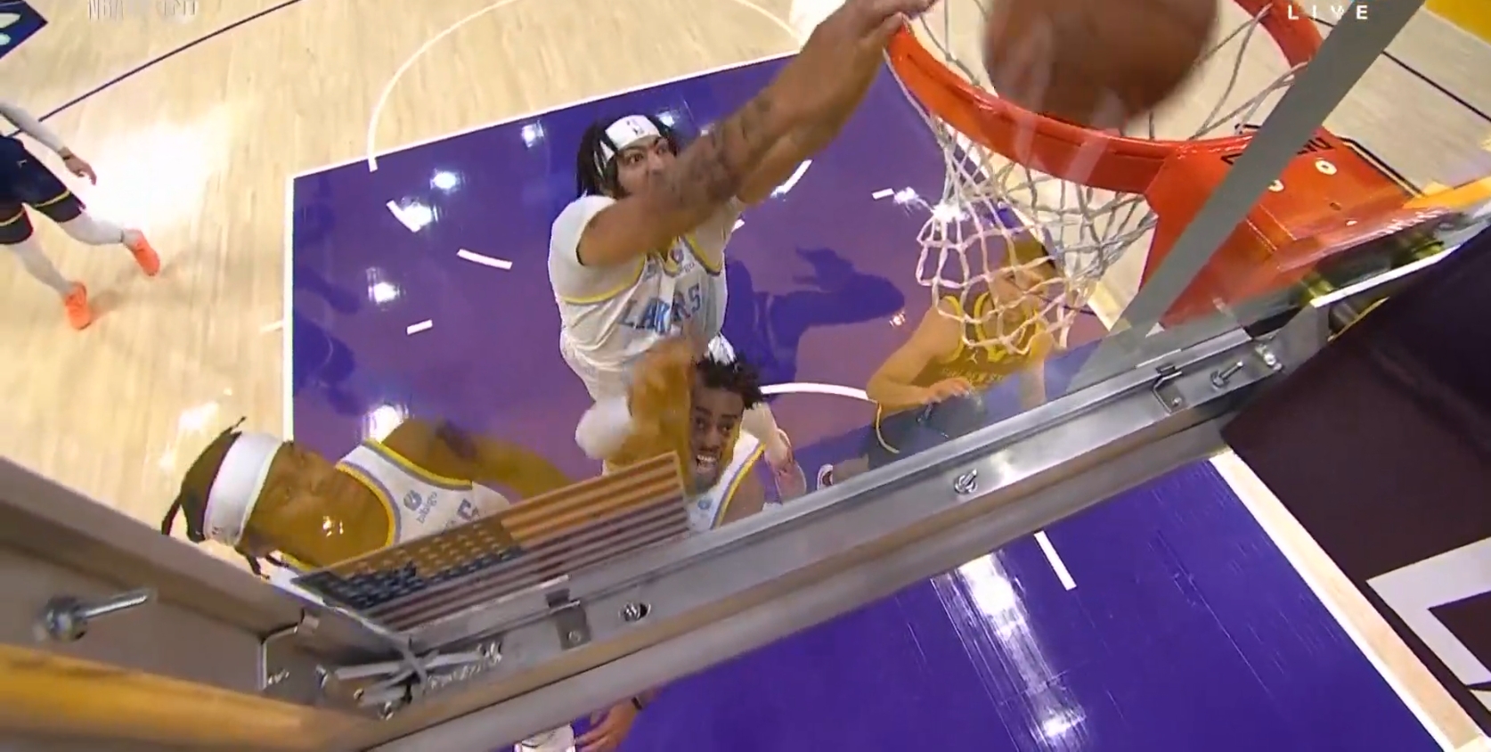 浓眉加盟篮网组建超级阵容冲击总冠军教练战术迎来全新升级