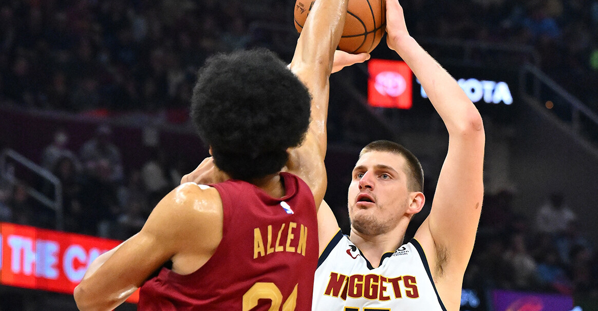 约基奇领军掘金迎战太阳三巨头火力全开