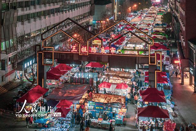 浙江义乌:夜市人气旺