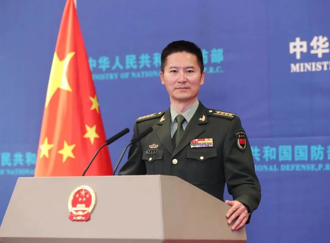 2月23日下午,国防部举行例行记者会,国防部新闻发言人谭克非大校答