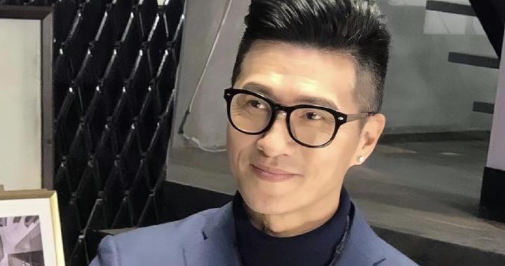 60岁香港知名男星超冻龄!两段父女恋均以分手告终,至今仍是单身|林韦辰|父女恋|冻龄_新浪新闻