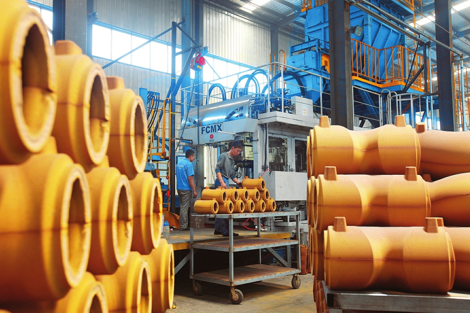 太谷拥有各类玛钢企业112家,年产玛钢管件100万吨,产值70余亿元,产品