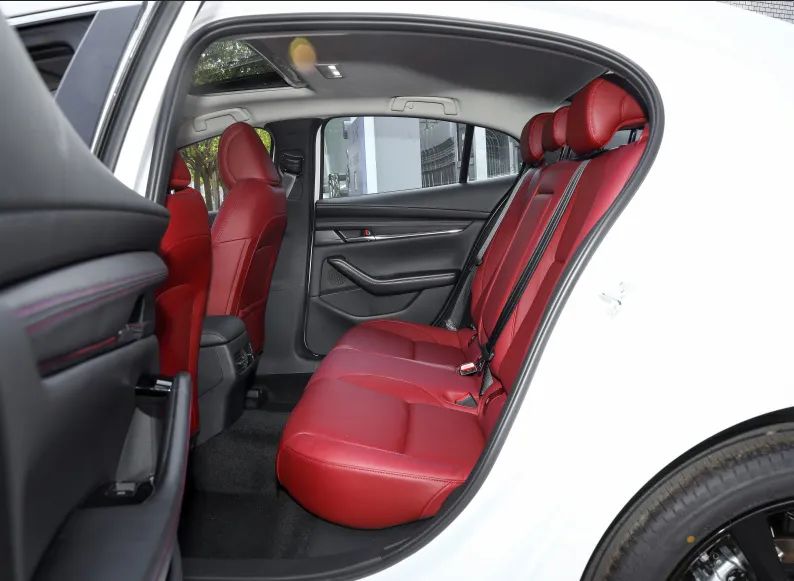 型格对比马自达3 昂克赛拉，15万级轿车怎么选？