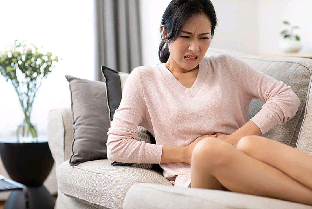 女性最佳“绝经期”被公布,快要“绝经”时,身体或有这4个表现
