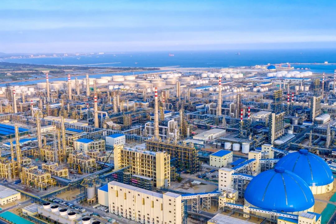 世界级一体化新石化基地全面投产|广东省|投产|中国石油_新浪新闻