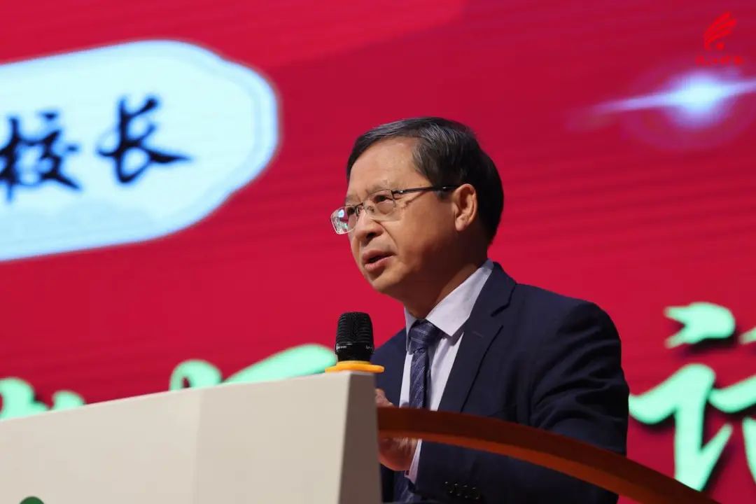 石门中学校长李卫东致辞