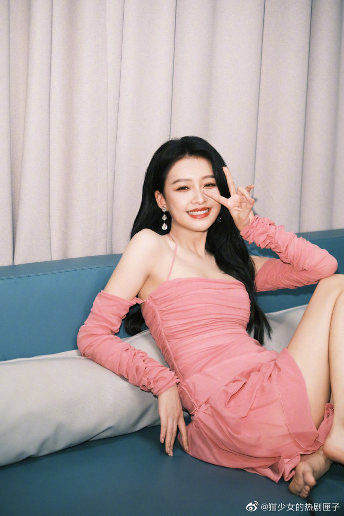 孙怡直角肩 狠狠的被孙怡的直角肩惊艳到!|孙怡|直角|肩颈_新浪新闻