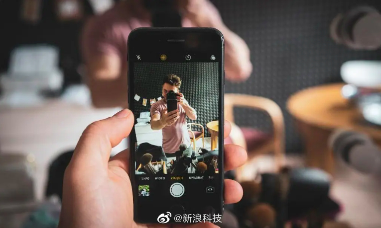 我国短视频用户规模首次破十亿