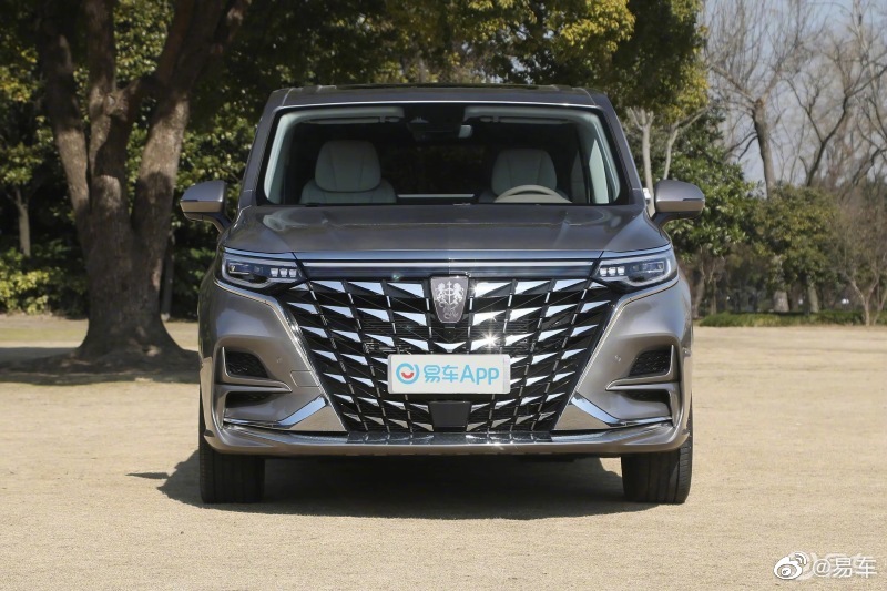 新款荣威imax8正式上市售价18582558万