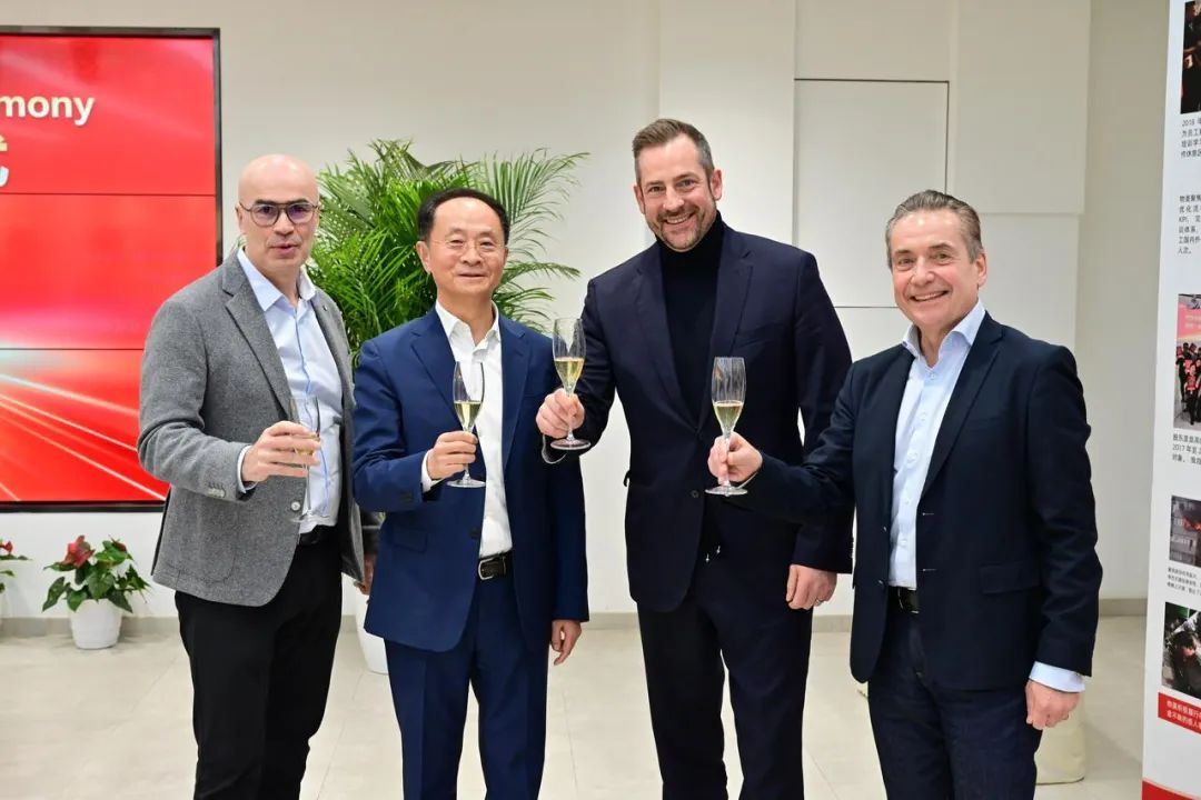 麦德龙全球CEO访华，与物美集团达成长期战略合作__财经头条