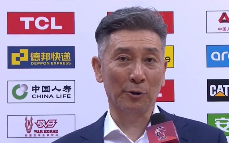 郑永刚时隔三年重回主场很兴奋感受到了球迷带来的好气氛