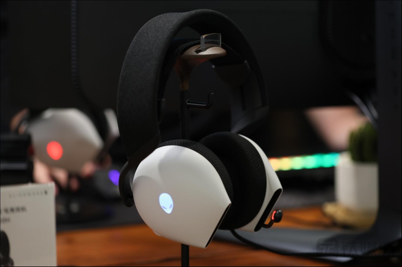 加入磁力辅助,按键回弹速度提升30%,alienware发布多款外设 | 科技