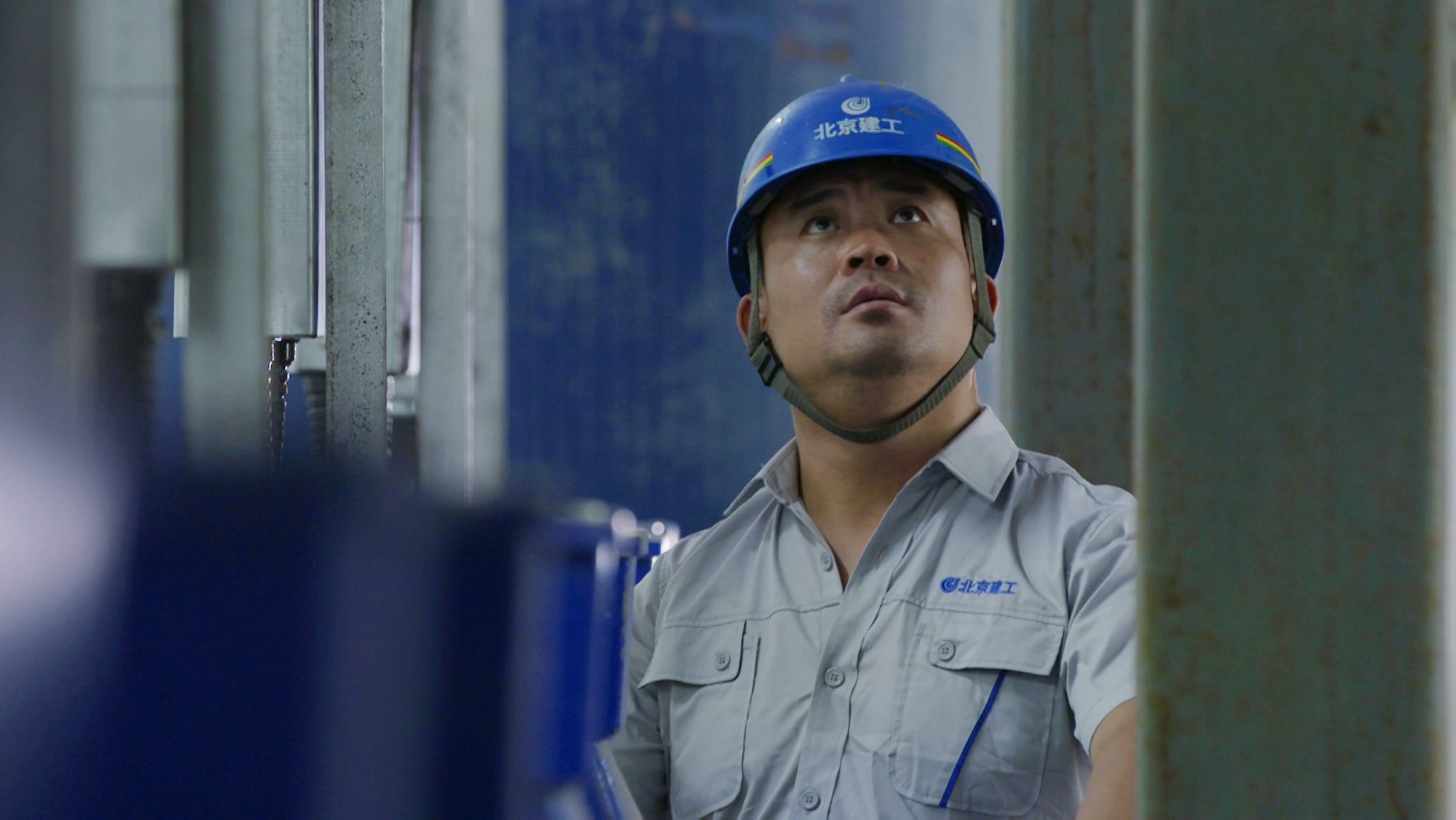 全国人大代表,北京建工三建公司机电安装分公司水电队队长谭双剑.