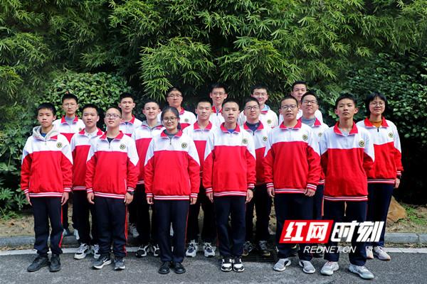 刷新纪录 金海18名初三学生被西安交大录取