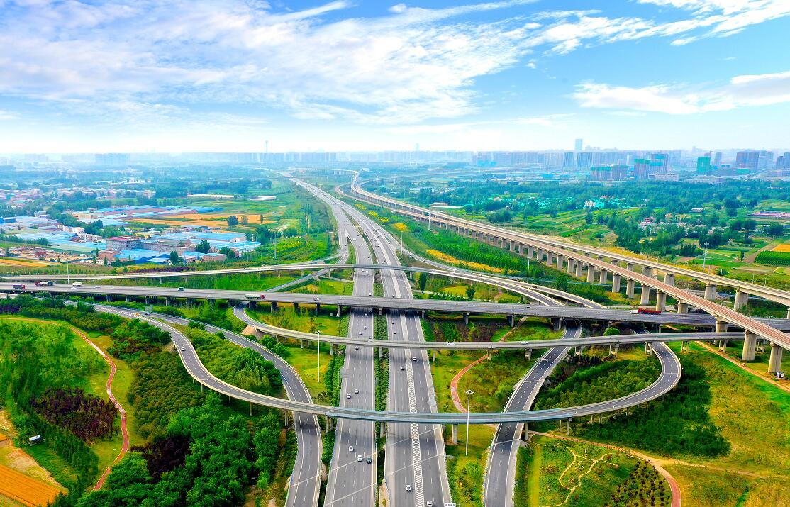 河南周口港.河南省交通运输厅供图鹤辉高速公路.