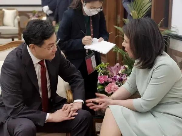 秦刚会见德国外长贝尔伯克|全球化|秦刚|中国_新浪新闻