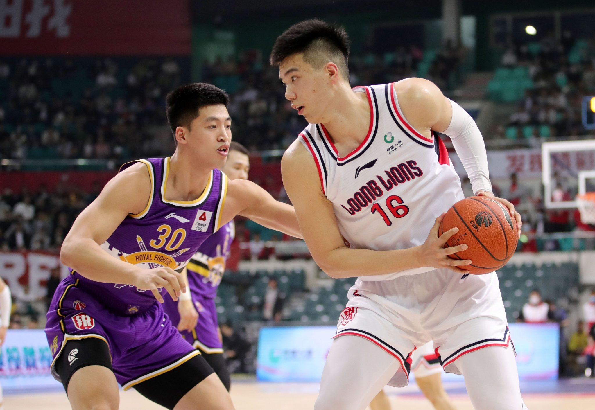 篮球——cba常规赛:广州龙狮胜北京控股|篮球|广州龙狮|北京控股_新浪