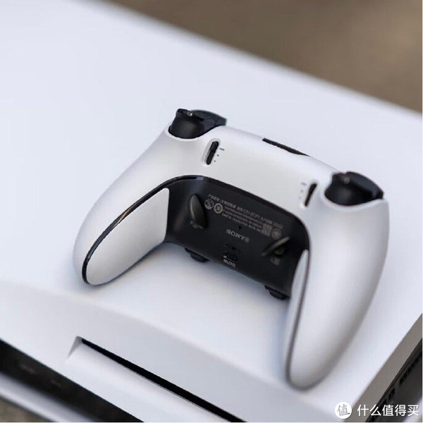 不愧是ps5精英手柄,这颜值做工以及体验真的太绝了,惊喜~__财经头条