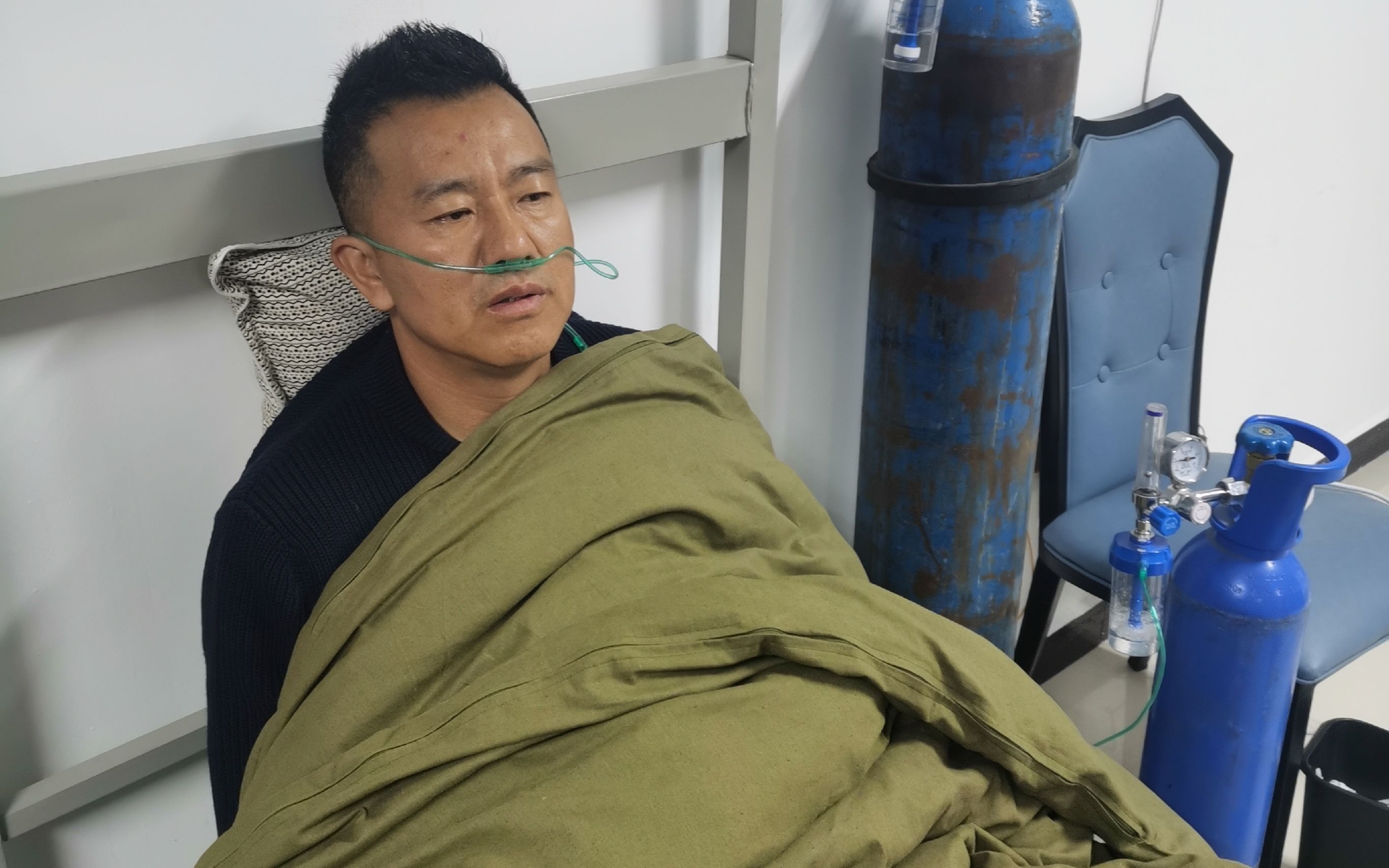 寇立国冒生命危险上唐古拉山慰问.受访者供图