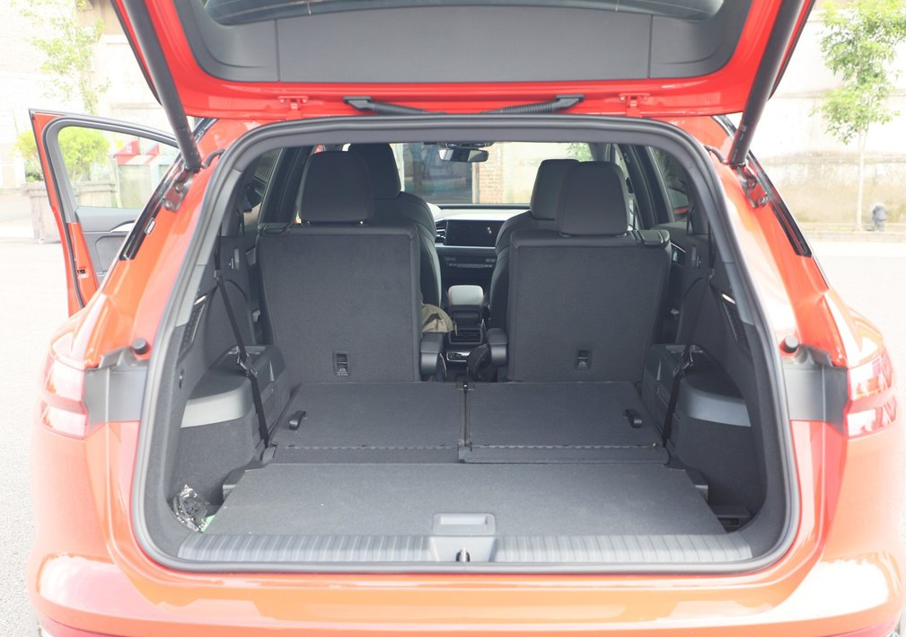 续航560公里的奥迪q5etron开起来超爽有没有搞错