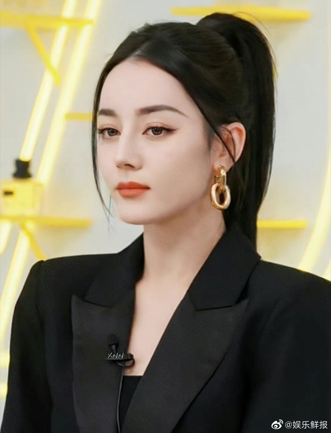 最近好流行龙须刘海