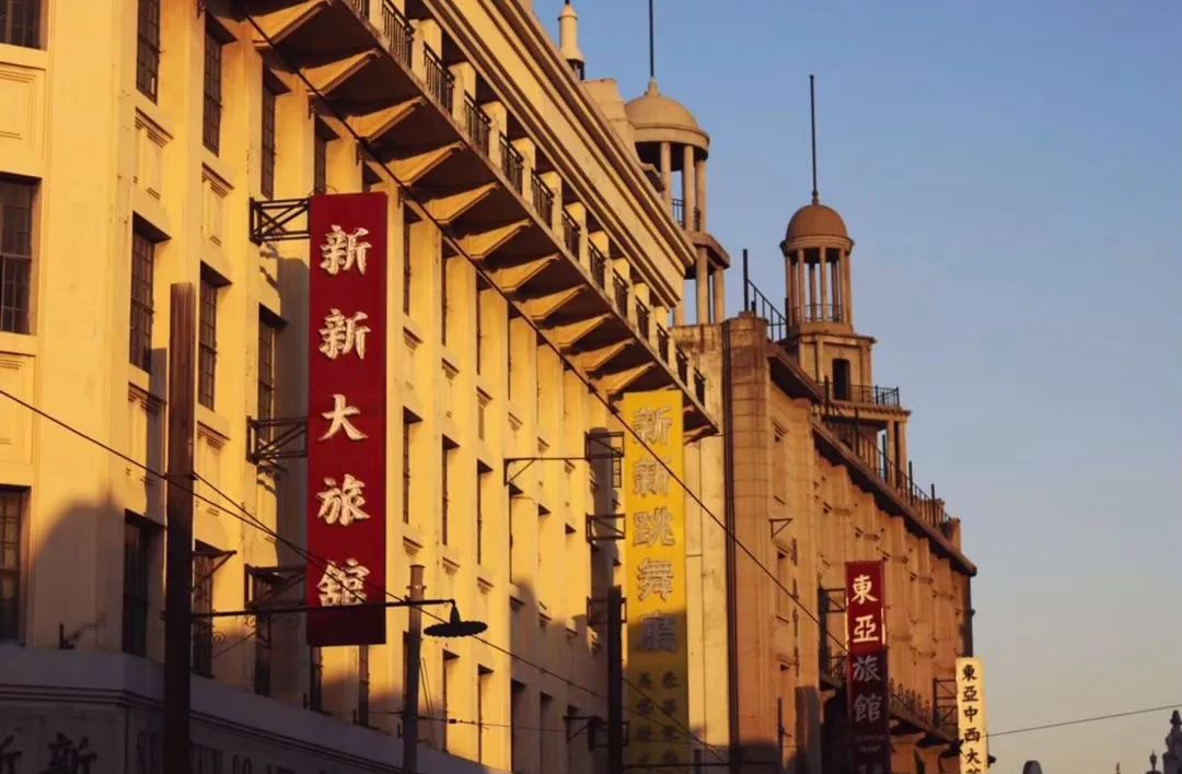 放假半天！这些人都可以休，上班有加班费吗？
