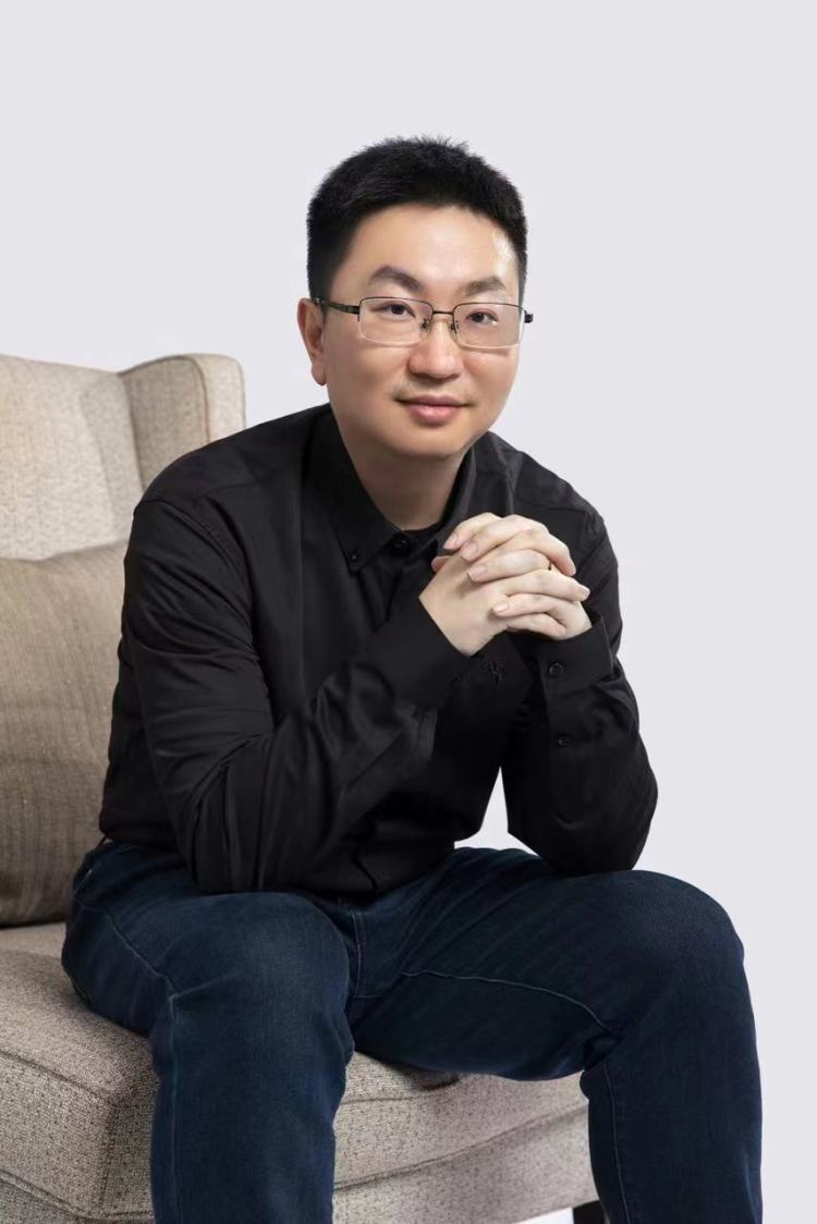 "爱潜水的乌贼"