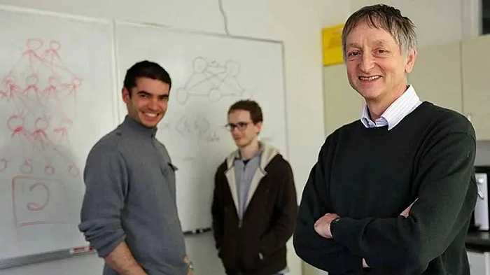 Ilya Sutskever（左）、Alex Krizhevsky（中）和 Geoffrey Hinton（右）