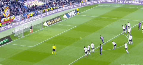 托雷斯点球罚丢。