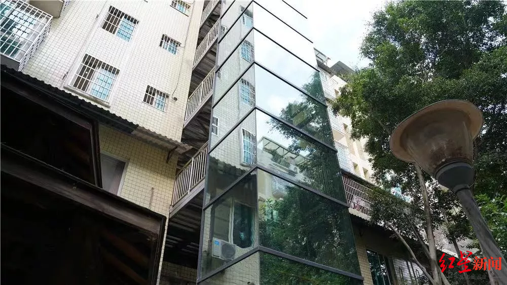 一楼住户不同意加装电梯遭三至六楼住户起诉，被判停止阻碍施工