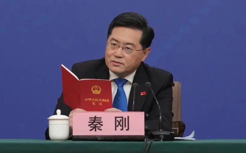两会热评⑲丨秦刚答记者14问，传递大国外交哪些信号？
