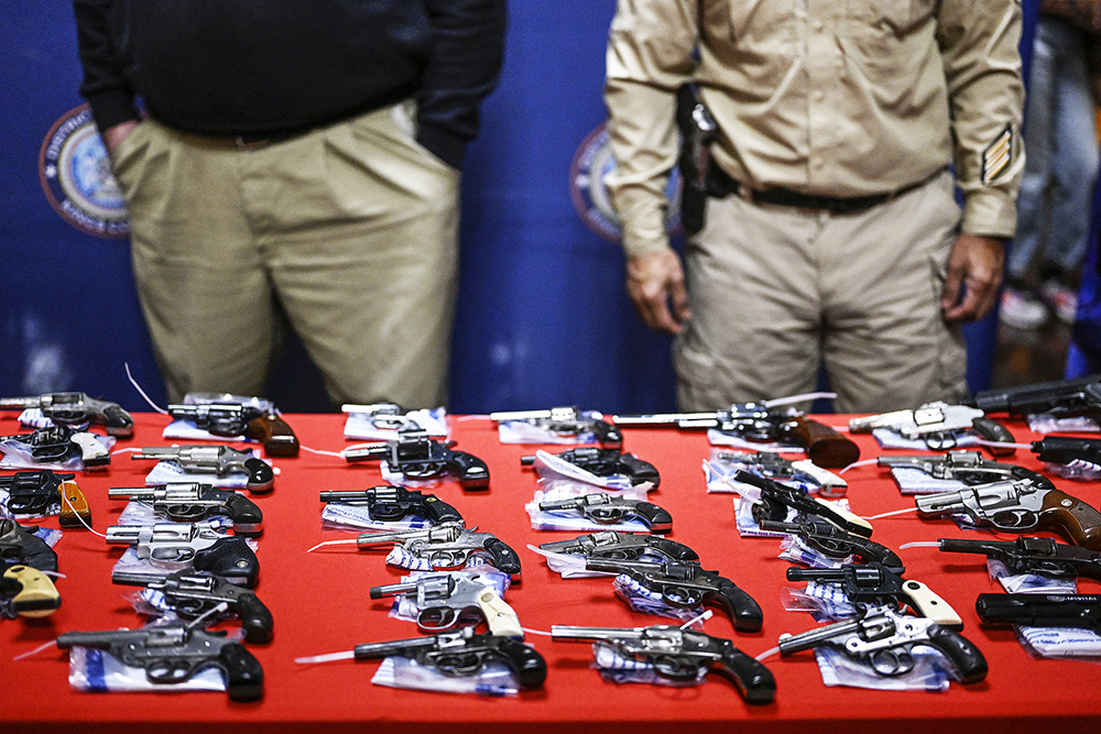 美国的7500怎么表示【图集】聚焦美国“枪支暴力”：美国枪支收回令数量创历史新高，今年已有超7500人死于枪下_https://www.jmylbn.com_新闻资讯_第13张