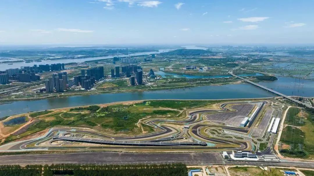 位于武汉经开区的武汉智能网联汽车测试场