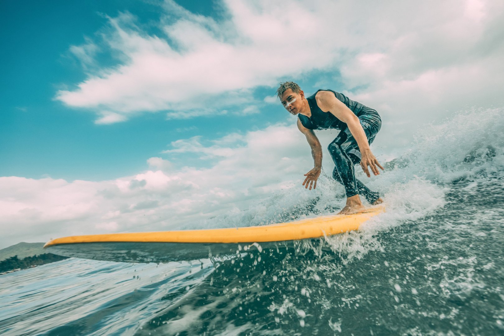 李现分享冲浪照片69这种海上抓拍好震撼