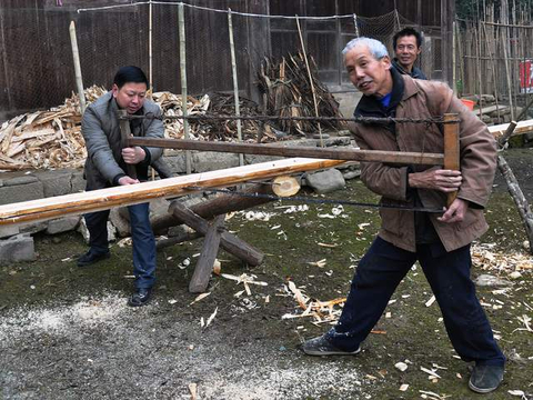 30年前农村吃香的8种匠人,靠技术赚钱养家,现在找不到工作了|匠人|农村|养家_新浪新闻