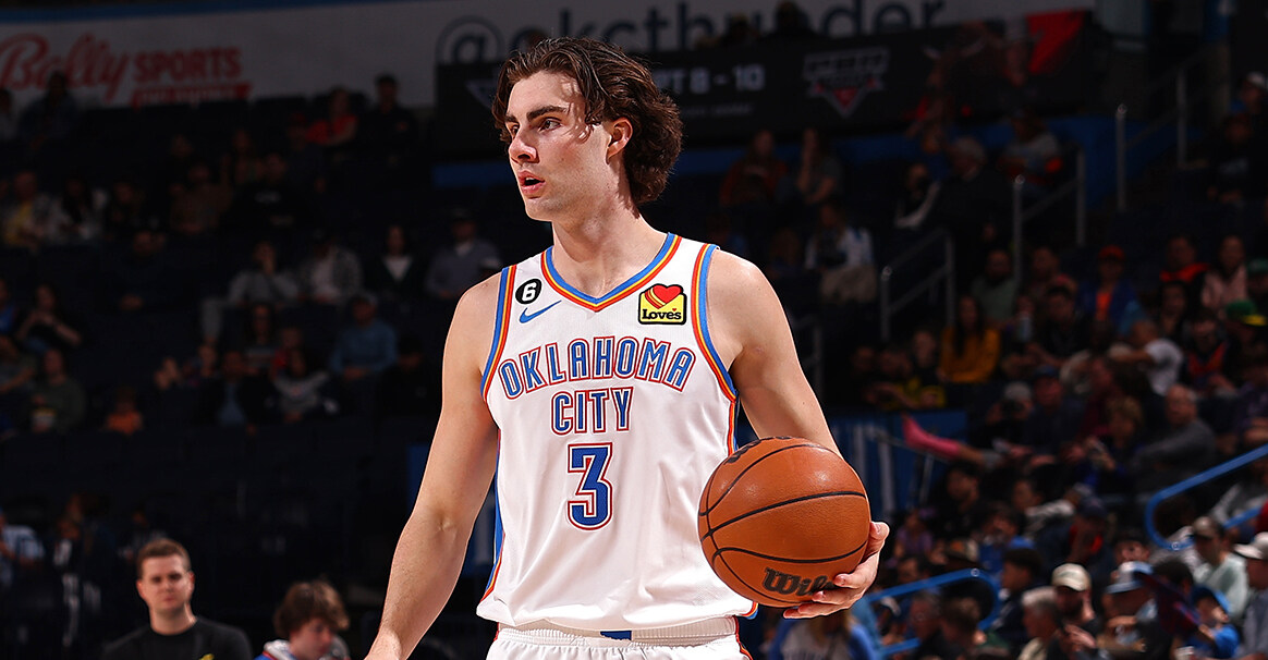 澳洲魔术师 吉迪半场斩获3分10助攻|勇士|雷霆主场|约什_新浪新闻