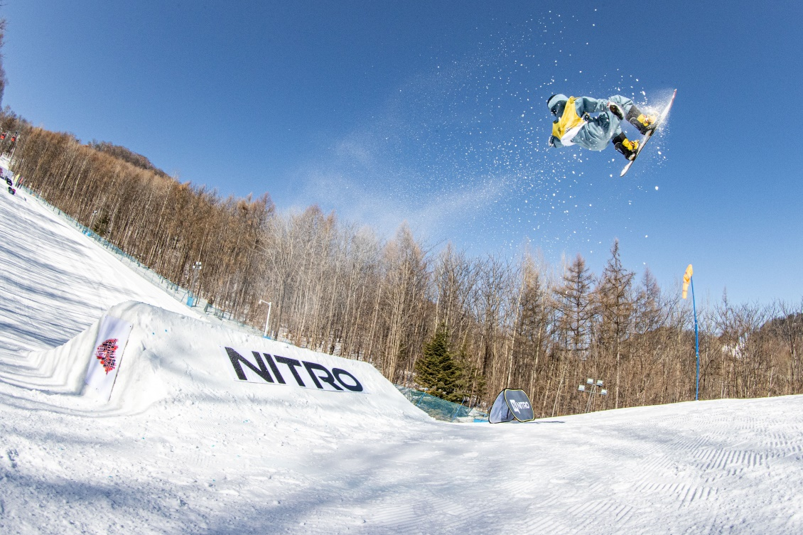 举办超30场赛事,长白山万达度假区成国内冰雪赛事集结地|滑雪_新浪