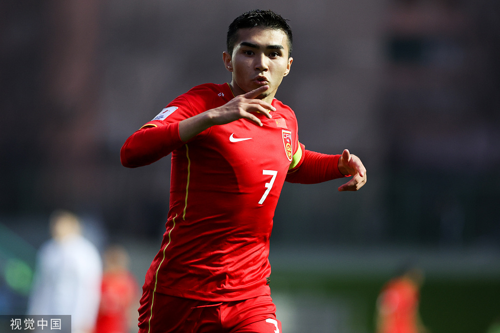 艾菲尔丁制造了对手的乌龙。