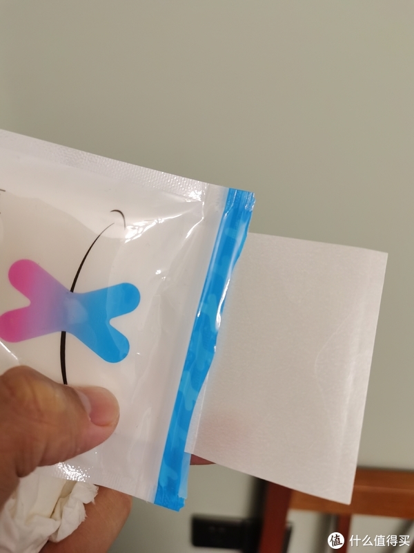 这种隐形贴千万不要给小孩子用休闲区蓝鸢梦想 - Www.slyday.coM