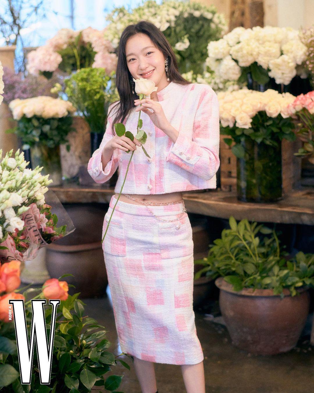 金高银|画报|可盐可甜的欧尼|金高银|欧尼|画报_新浪新闻