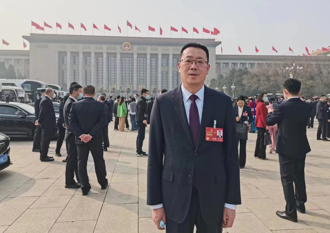 全国人大代表,盘锦市市长邢鹏(受访者供图)