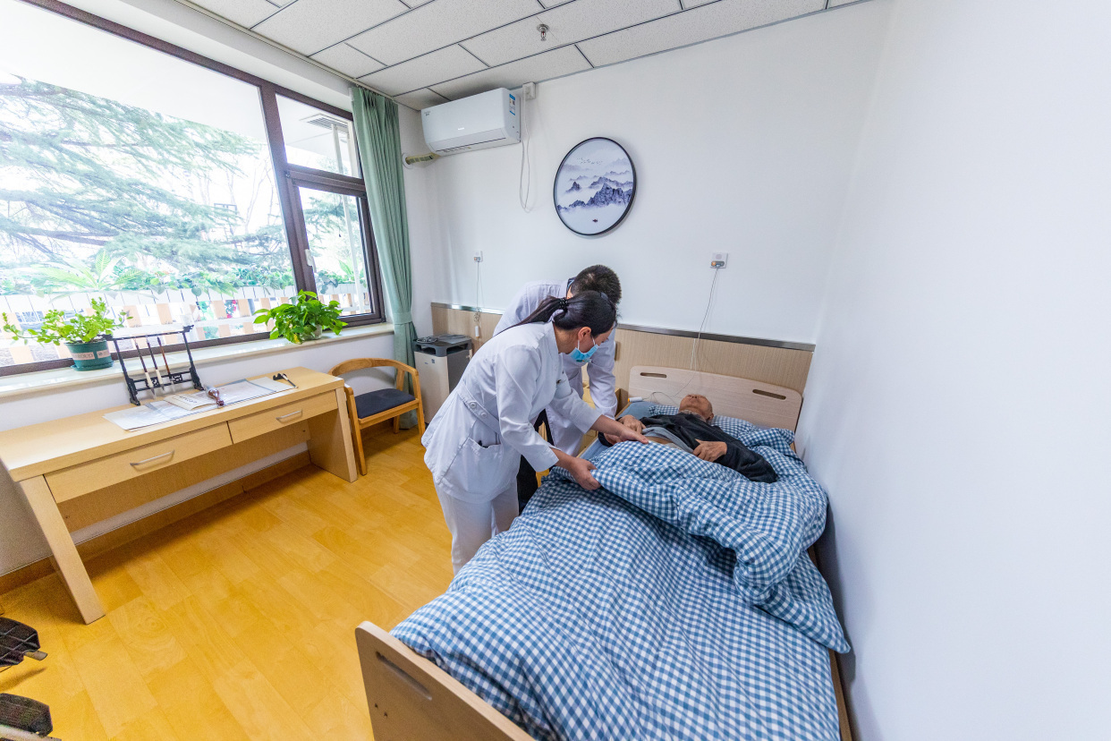 丰台区首家医院里的养老院,照护加量又加倍|医院_新浪财经_新浪网