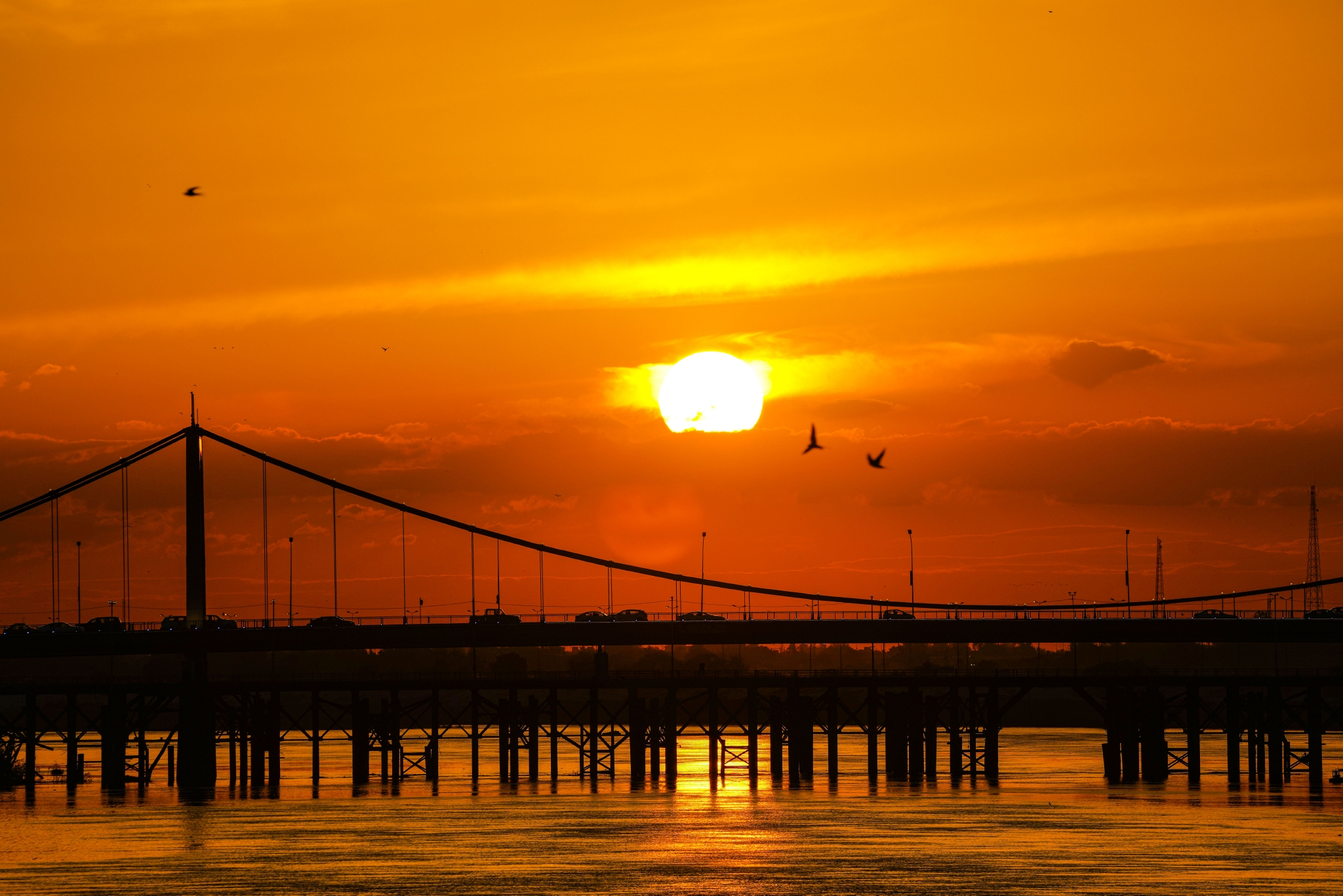 伊拉克:夕阳西下|巴格达|伊拉克|新华社_新浪新闻