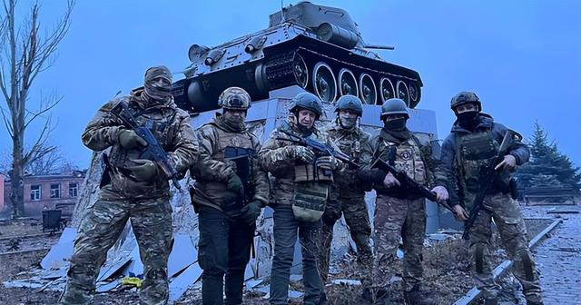 乌军将在两个月内反攻|巴赫|乌克兰|瓦格纳_新浪新闻