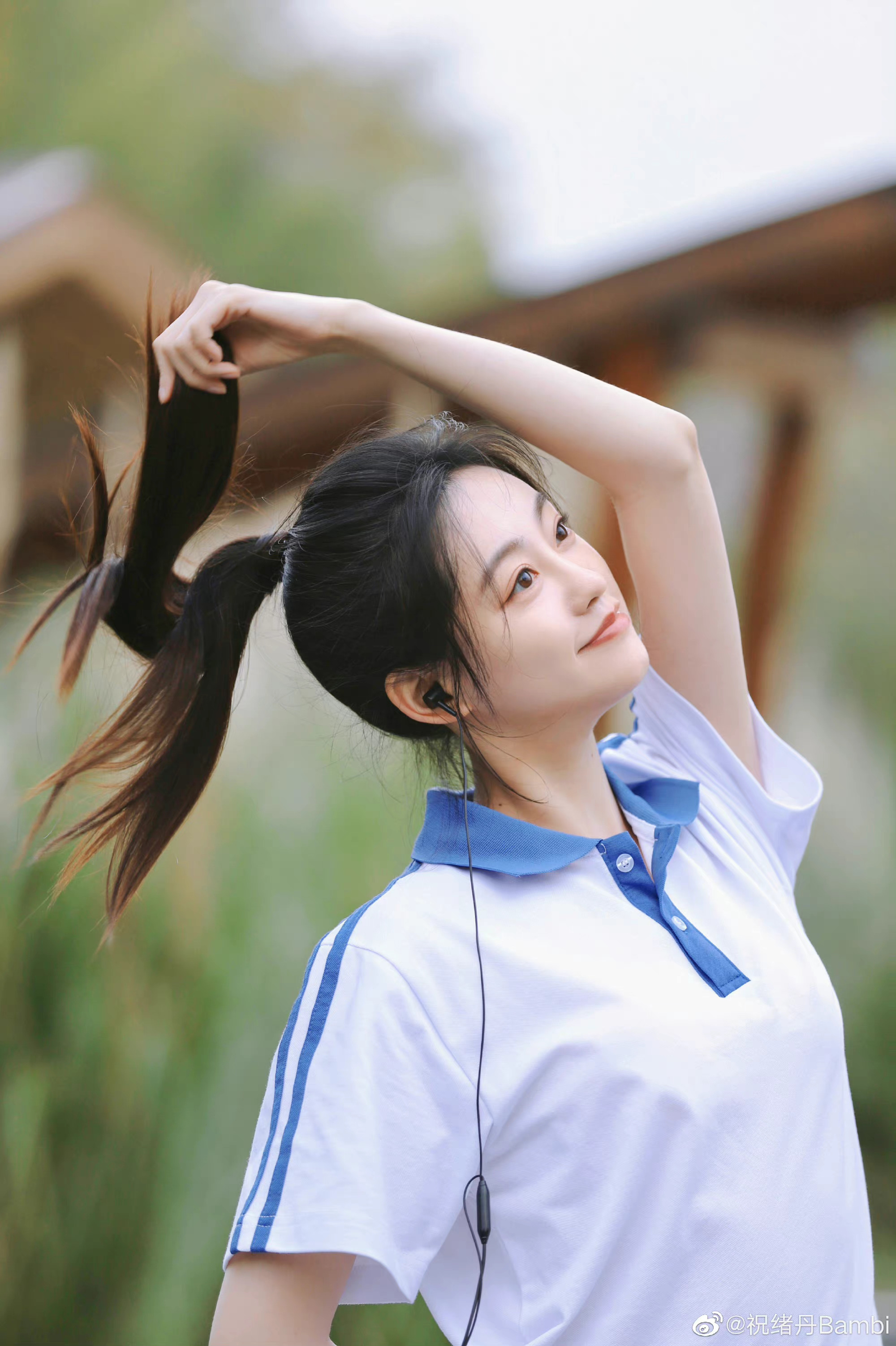 祝绪丹bambi校服造型,好有女高的味道啊!清纯可爱