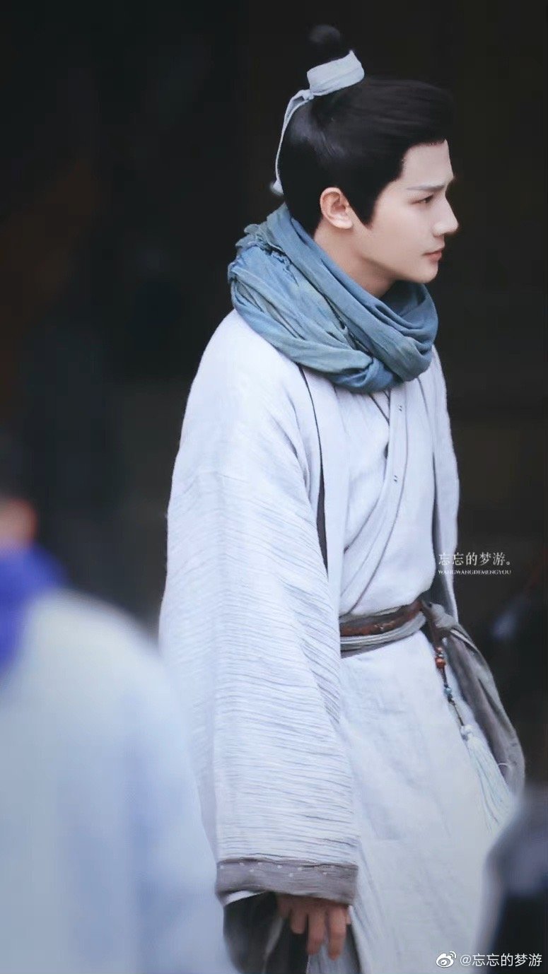 郑业成《英雄志》路透|英雄志|郑业成|开学季_新浪新闻